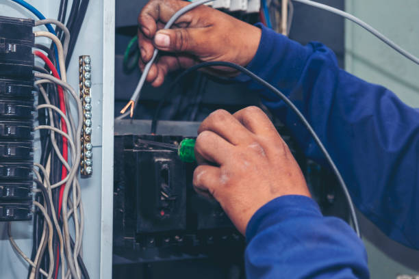 Best Electrical Troubleshooting Services  in East Meadow, NY